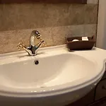 בית הארחה Rentinia 4*